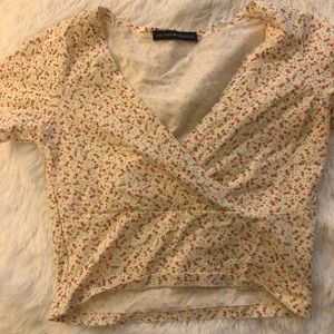 Cute brandy Melville shirt